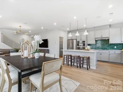 8312 Discovery Lane Charlotte NC 28216