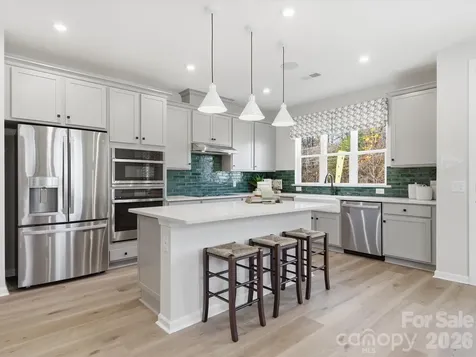 8312 Discovery Lane Charlotte NC 28216