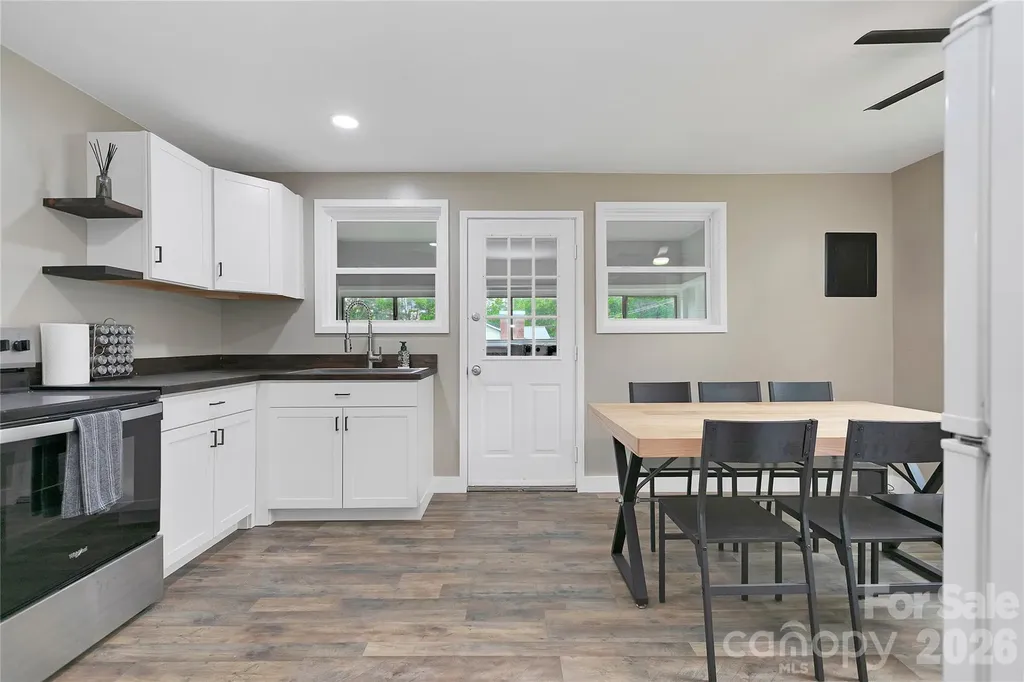 154 Burrell Avenue Brevard NC 28712