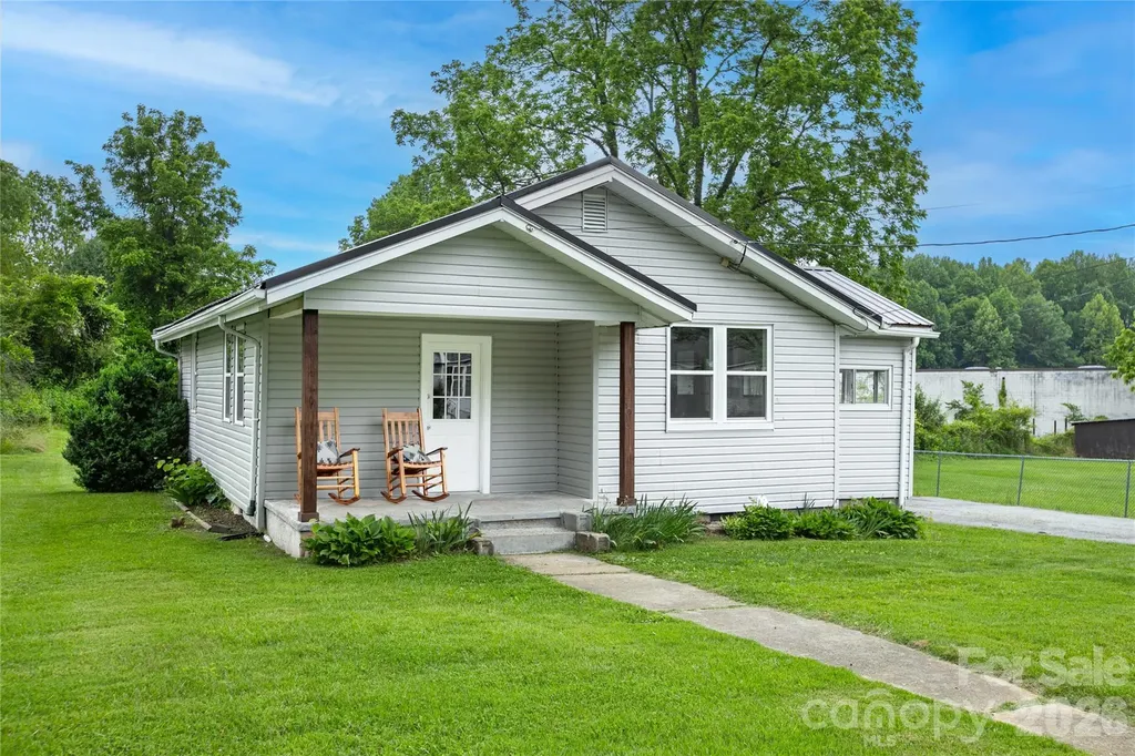 154 Burrell Avenue Brevard NC 28712