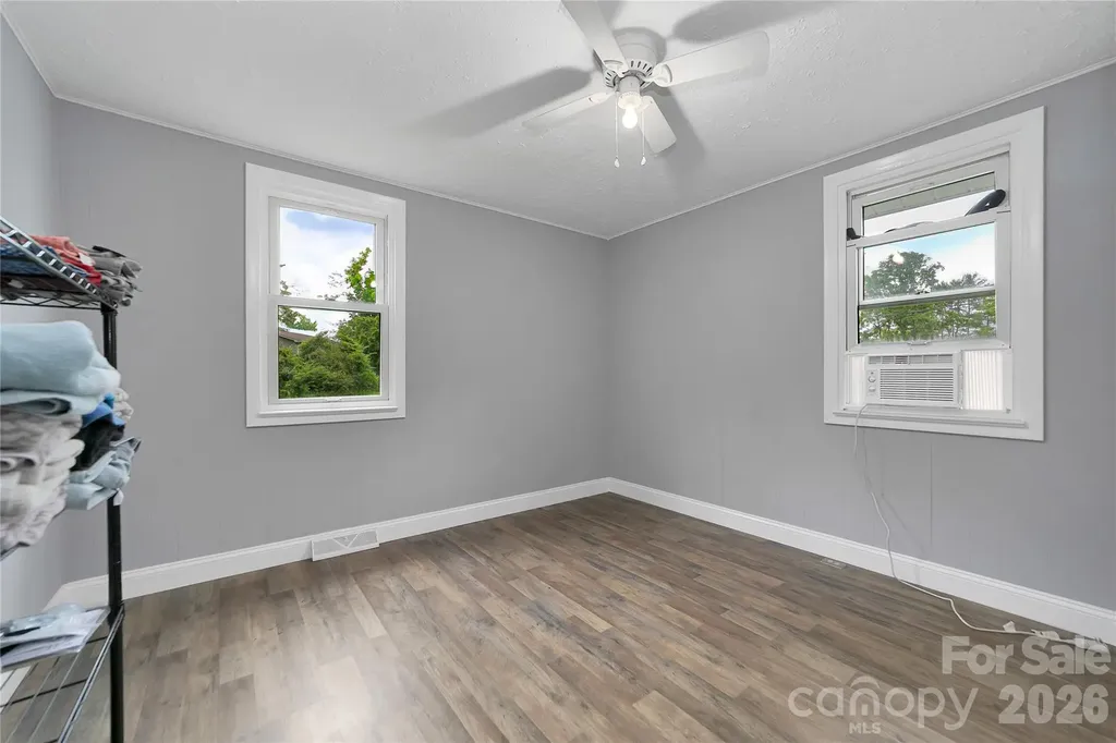 154 Burrell Avenue Brevard NC 28712