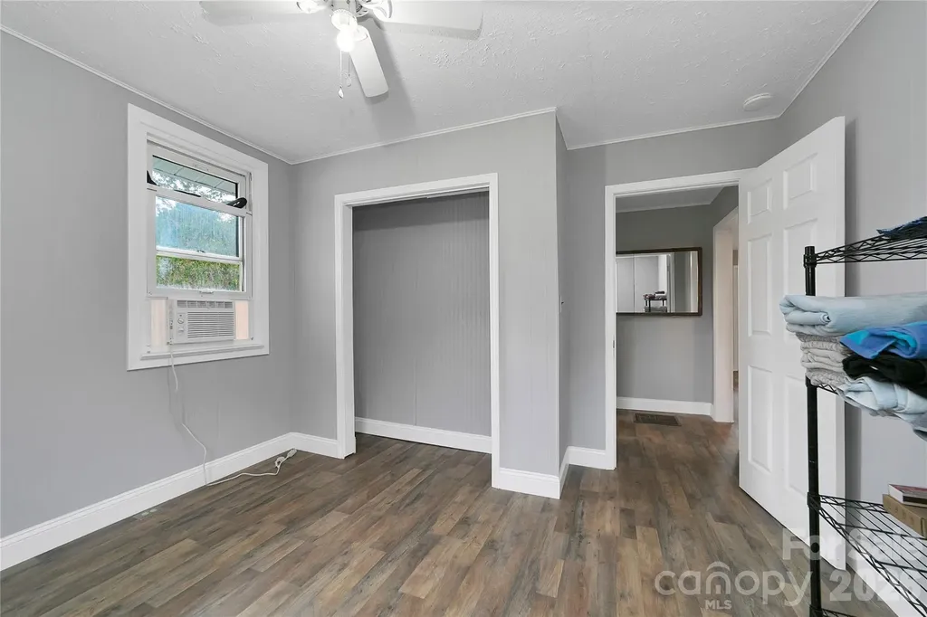 154 Burrell Avenue Brevard NC 28712