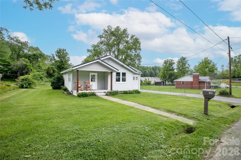 154 Burrell Avenue Brevard NC 28712