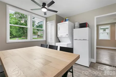 154 Burrell Avenue Brevard NC 28712