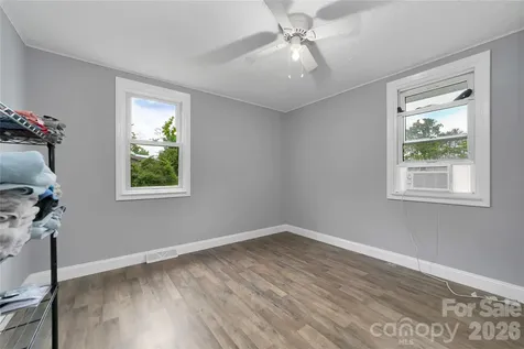 154 Burrell Avenue Brevard NC 28712