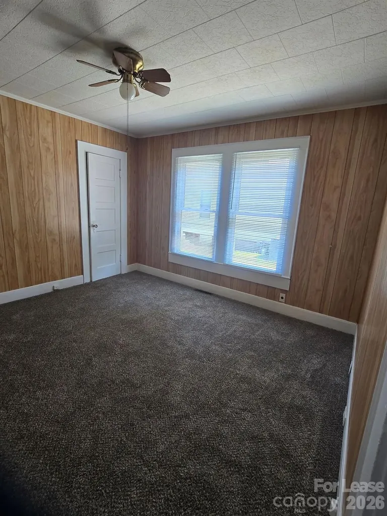 612 Oakshade Avenue Kannapolis NC 28083