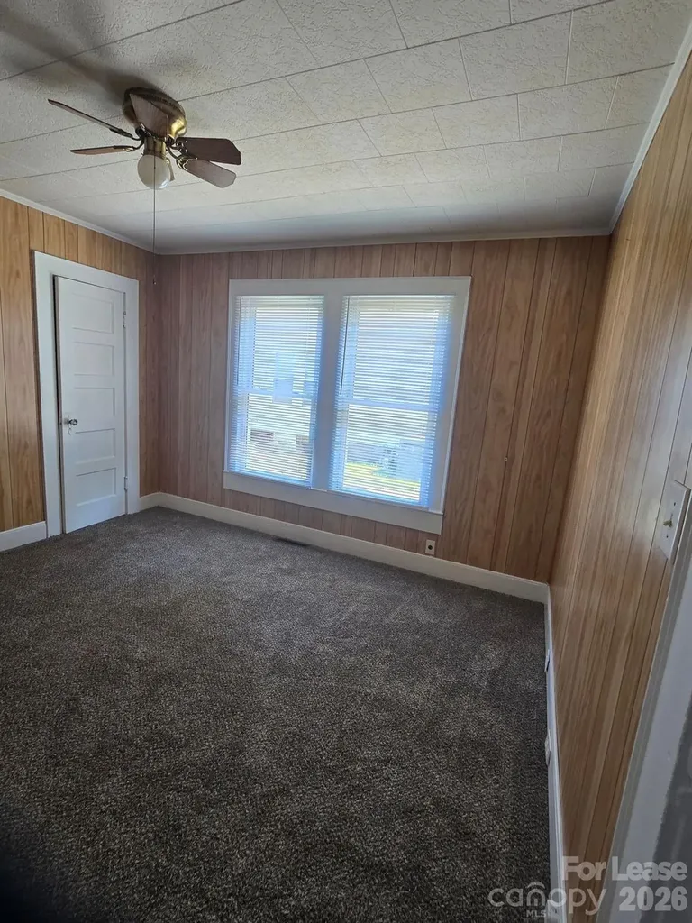 612 Oakshade Avenue Kannapolis NC 28083