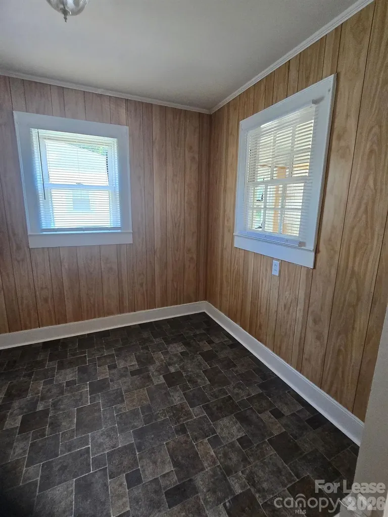 612 Oakshade Avenue Kannapolis NC 28083
