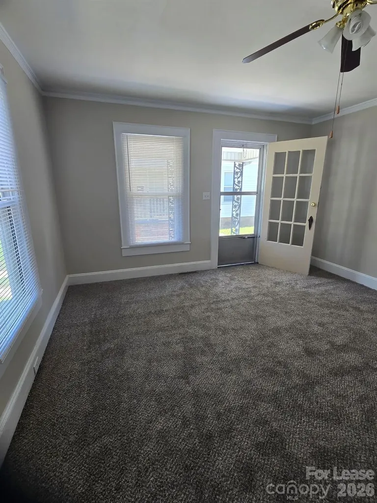 612 Oakshade Avenue Kannapolis NC 28083