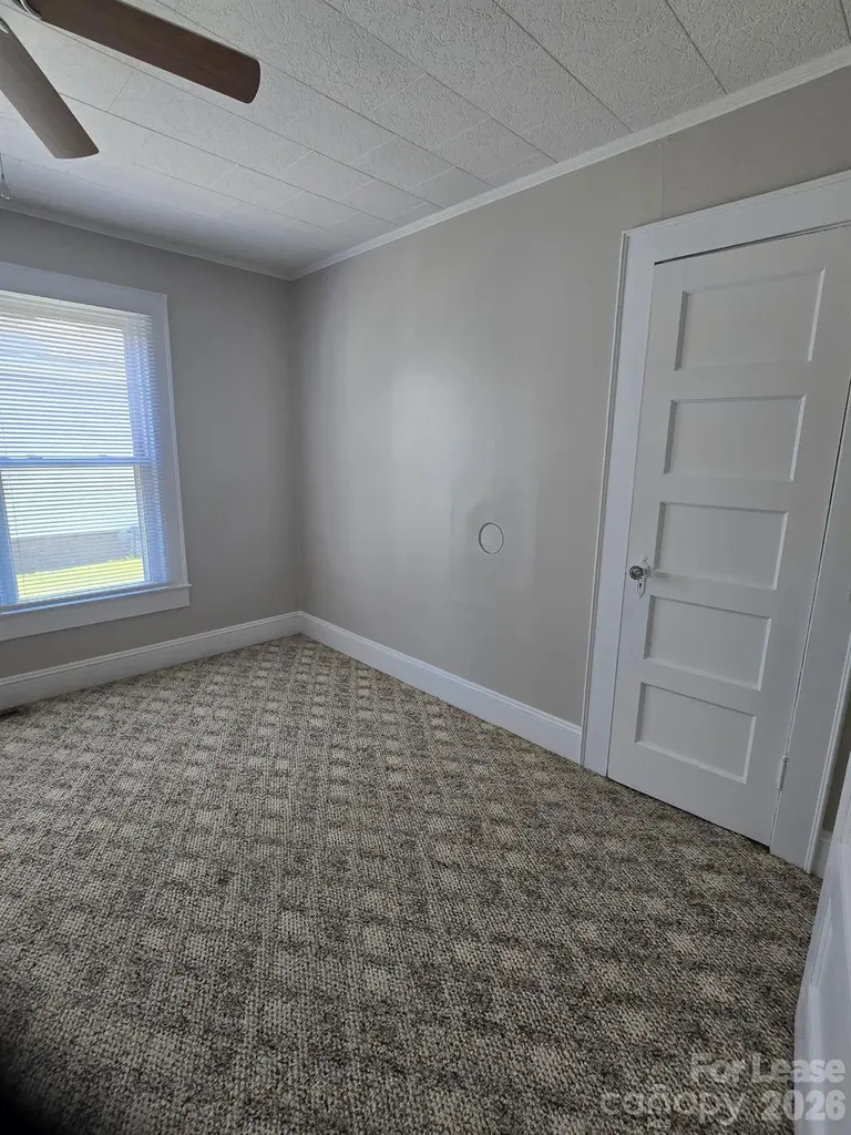 612 Oakshade Avenue Kannapolis NC 28083