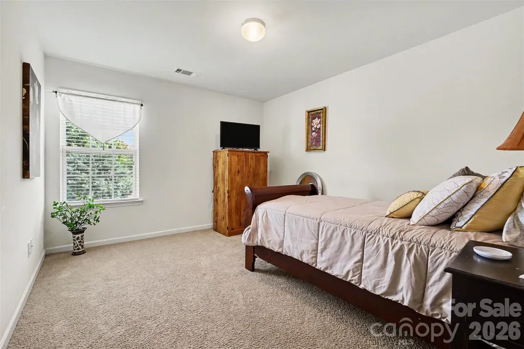 7012 Palatine Lane Charlotte NC 28214