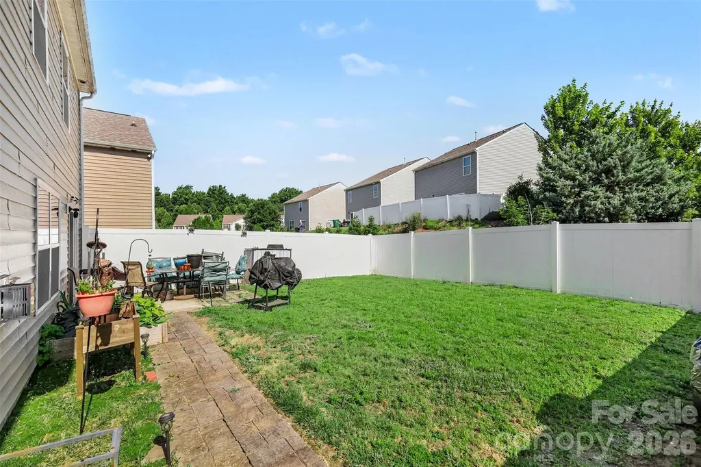 7012 Palatine Lane Charlotte NC 28214