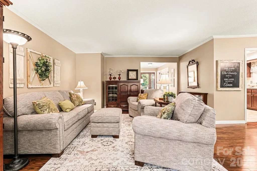 4359 Lake Shore Road N Denver NC 28037