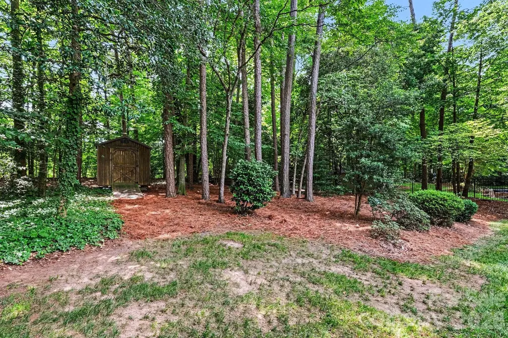 4359 Lake Shore Road N Denver NC 28037