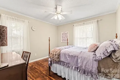 4359 Lake Shore Road N Denver NC 28037