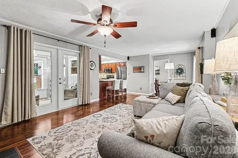 4359 Lake Shore Road N Denver NC 28037