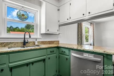 55 Hillsdale Lane Taylorsville NC 28681