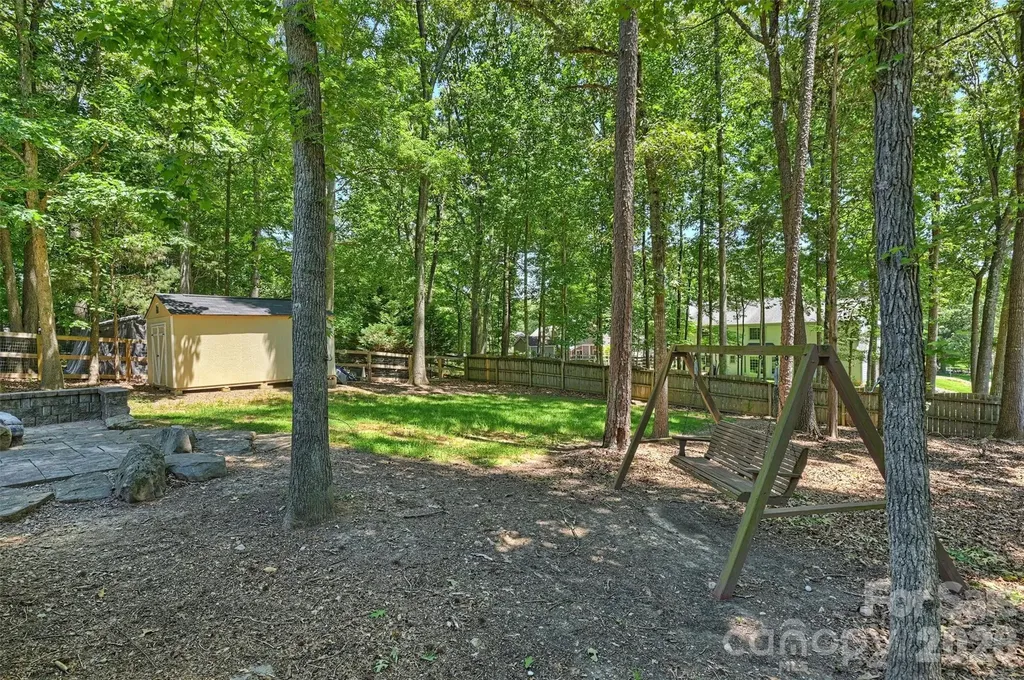 6000 Burnt Mill Run Matthews NC 28104