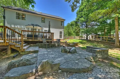 6000 Burnt Mill Run Matthews NC 28104
