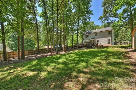 6000 Burnt Mill Run Matthews NC 28104