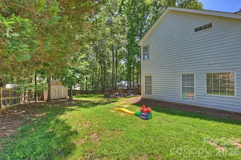 6000 Burnt Mill Run Matthews NC 28104