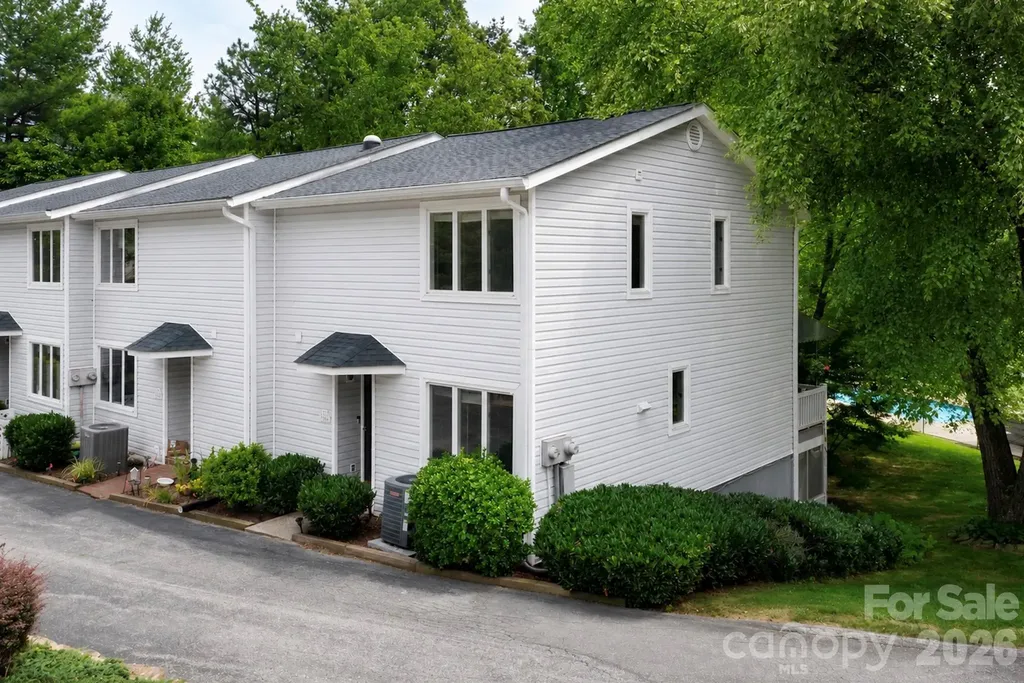 54 Hollybrook Drive Asheville NC 28803