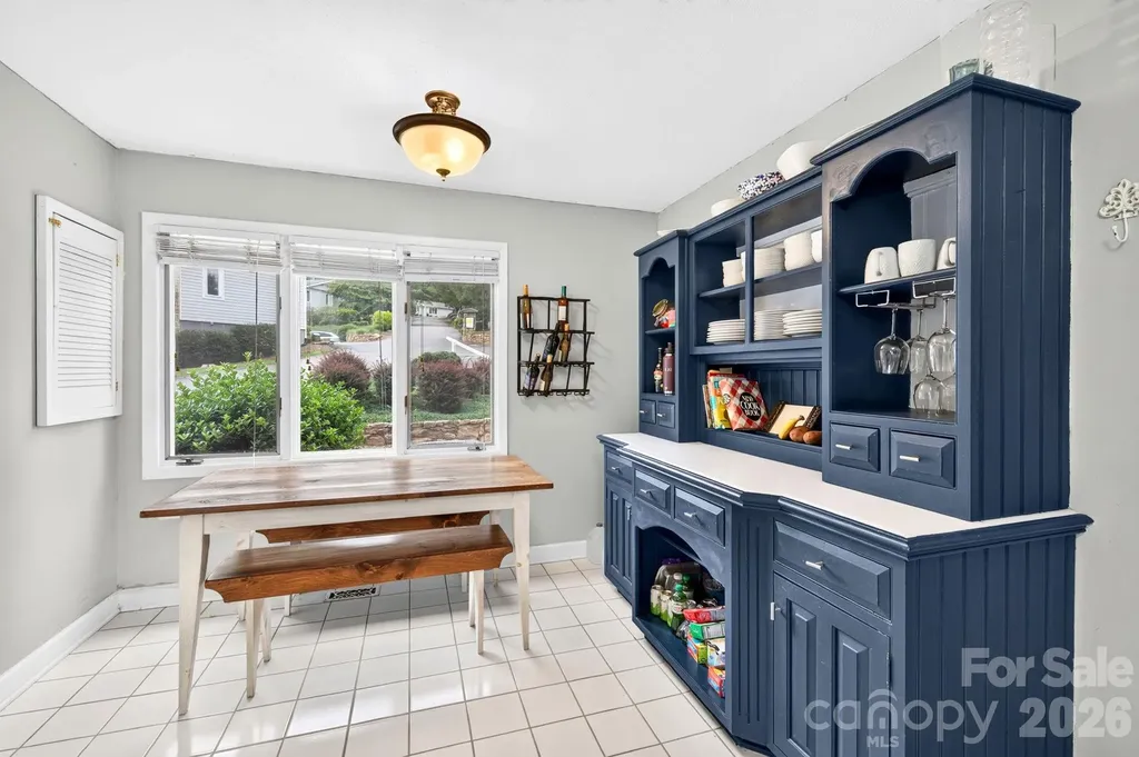 54 Hollybrook Drive Asheville NC 28803