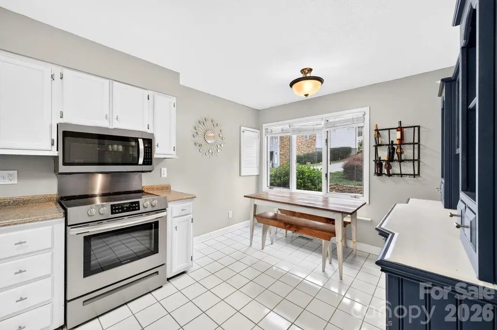 54 Hollybrook Drive Asheville NC 28803