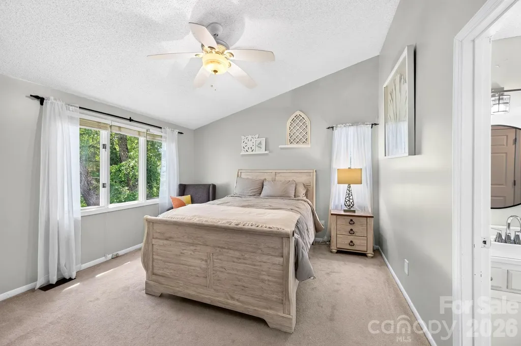 54 Hollybrook Drive Asheville NC 28803