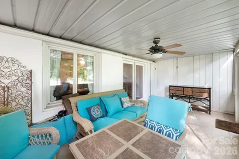 54 Hollybrook Drive Asheville NC 28803