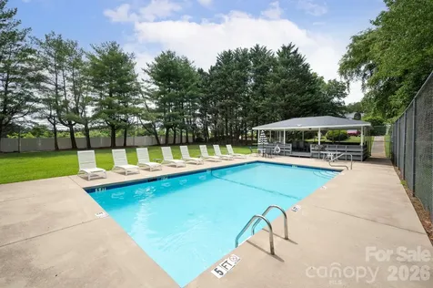 54 Hollybrook Drive Asheville NC 28803