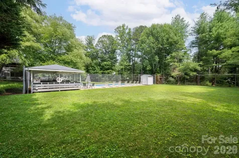 54 Hollybrook Drive Asheville NC 28803
