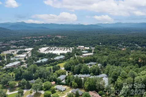 54 Hollybrook Drive Asheville NC 28803