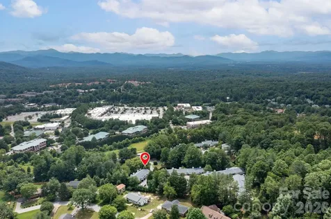 54 Hollybrook Drive Asheville NC 28803