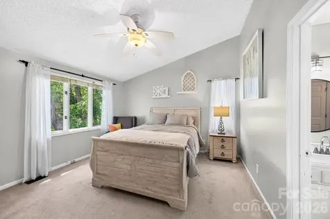 54 Hollybrook Drive Asheville NC 28803