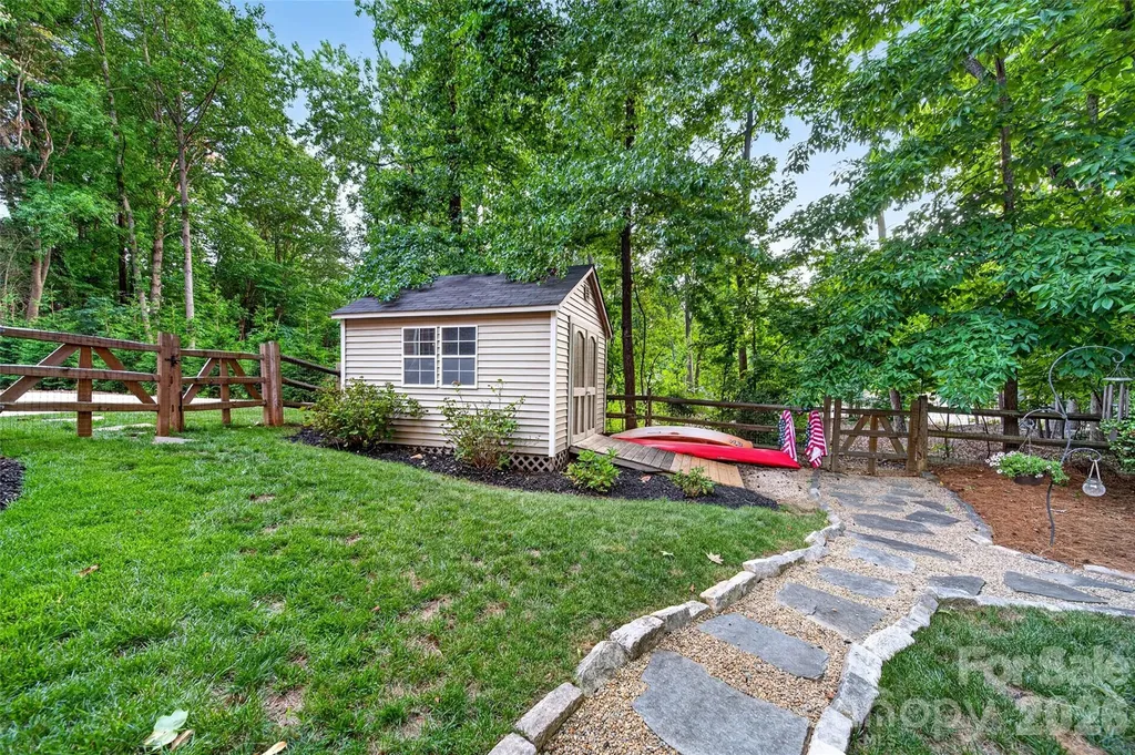 134 Waterford Drive Mooresville NC 28117