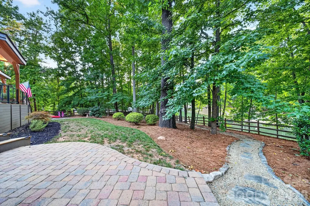 134 Waterford Drive Mooresville NC 28117