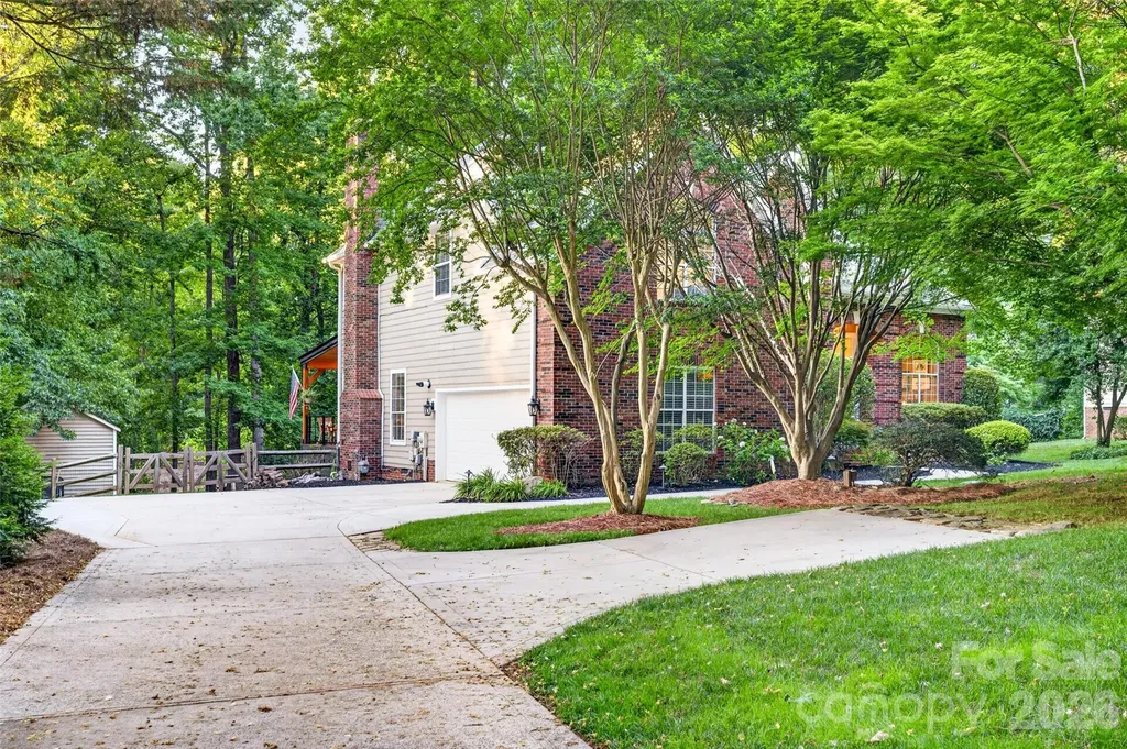 134 Waterford Drive Mooresville NC 28117