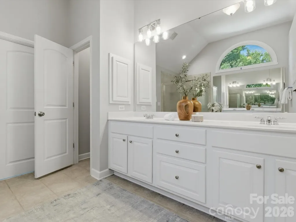 1104 Lytton Lane Matthews NC 28104