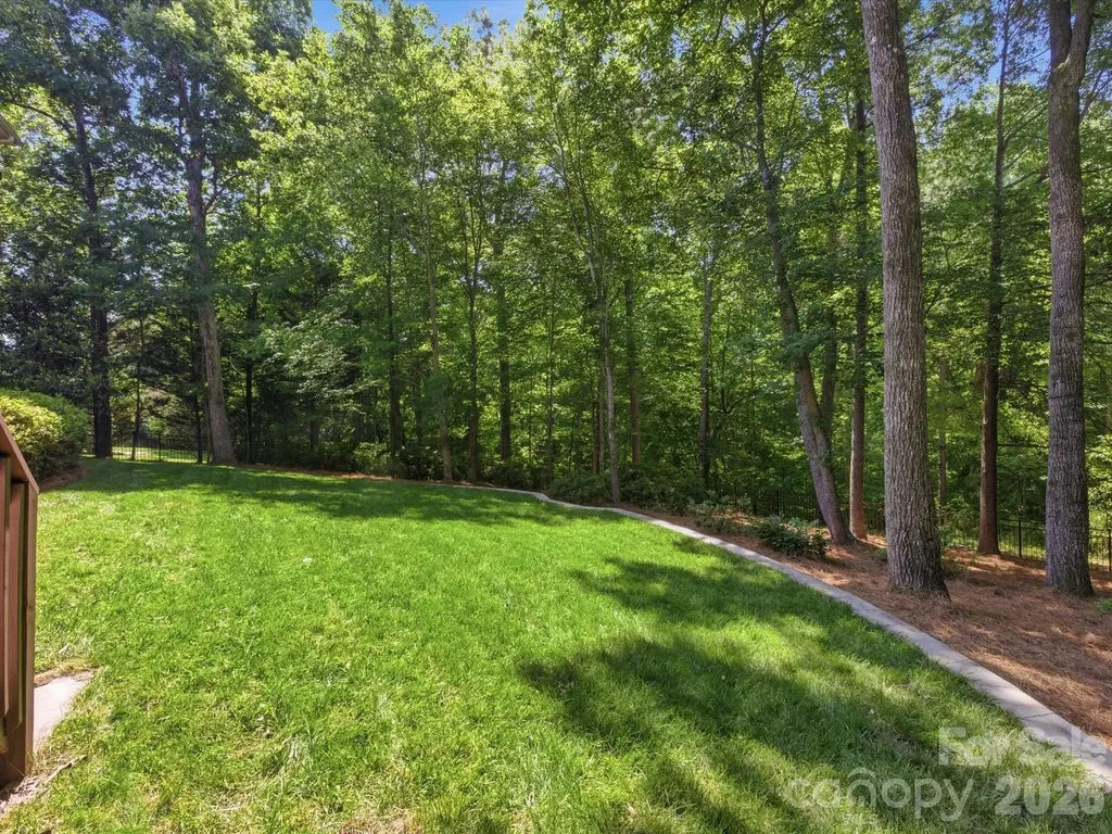 1104 Lytton Lane Matthews NC 28104