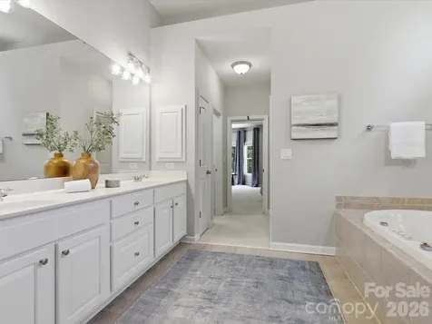 1104 Lytton Lane Matthews NC 28104