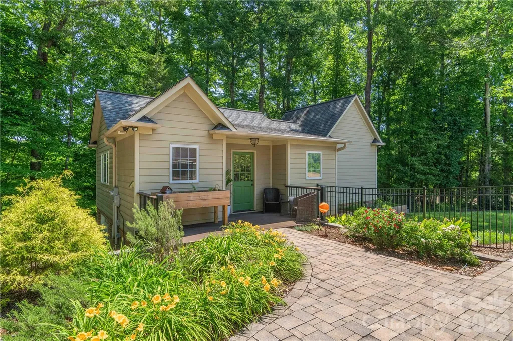 668 Link Road Lexington NC 27295