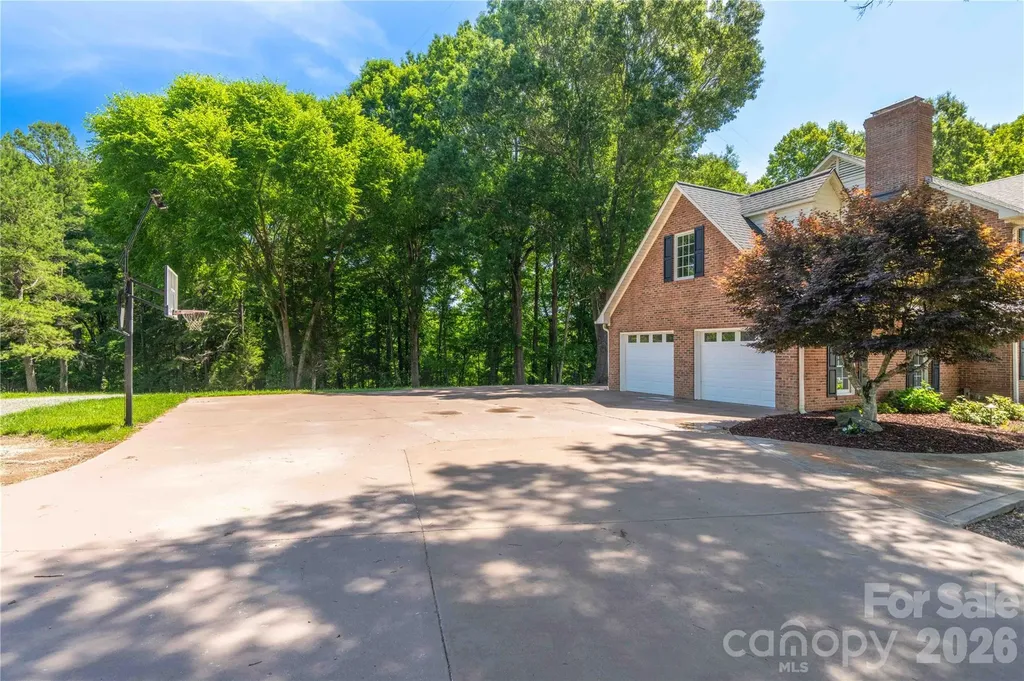 668 Link Road Lexington NC 27295