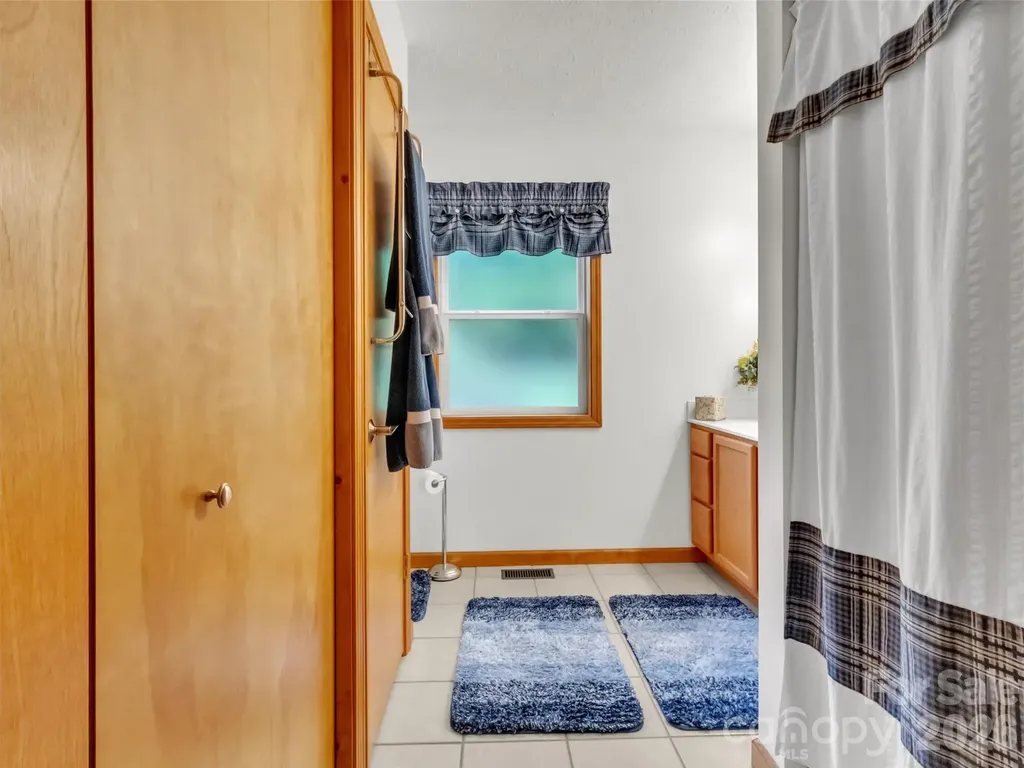 33 Buttercup Place Maggie Valley NC 28751