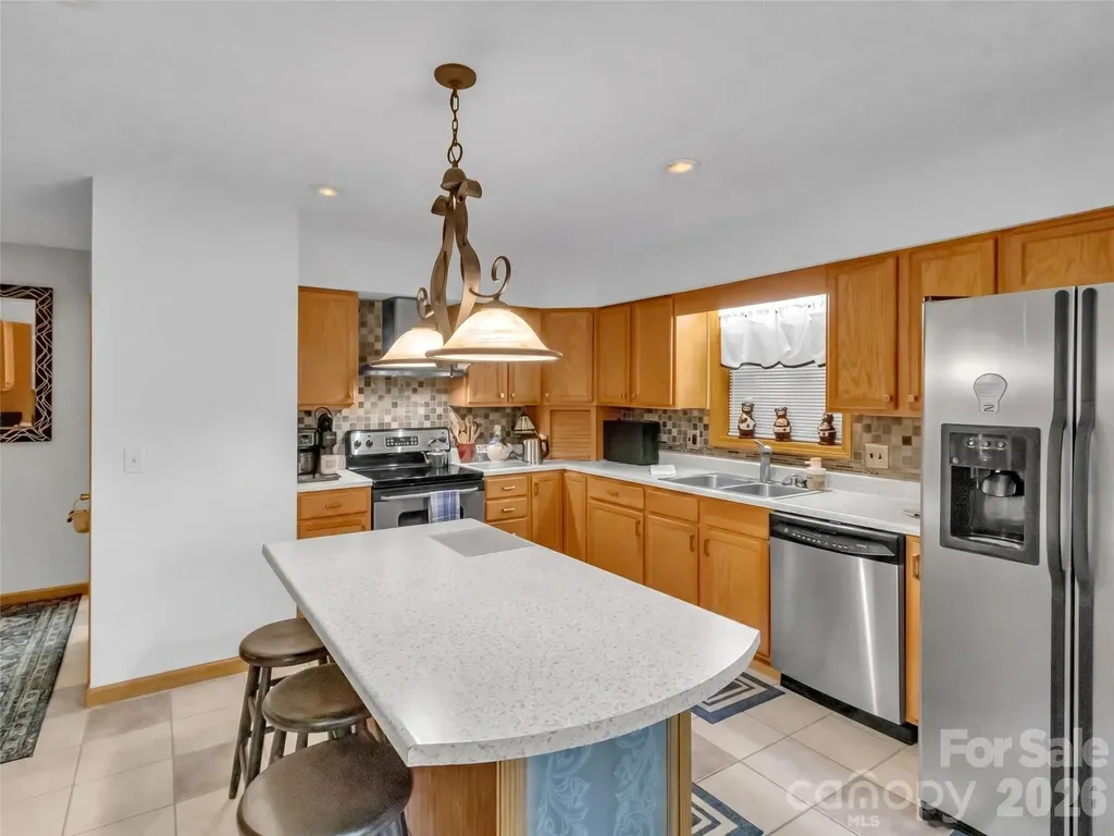 33 Buttercup Place Maggie Valley NC 28751