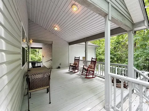 33 Buttercup Place Maggie Valley NC 28751