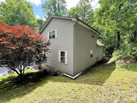 33 Buttercup Place Maggie Valley NC 28751