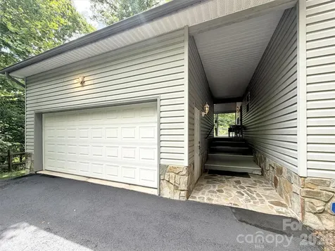 33 Buttercup Place Maggie Valley NC 28751