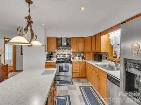 33 Buttercup Place Maggie Valley NC 28751