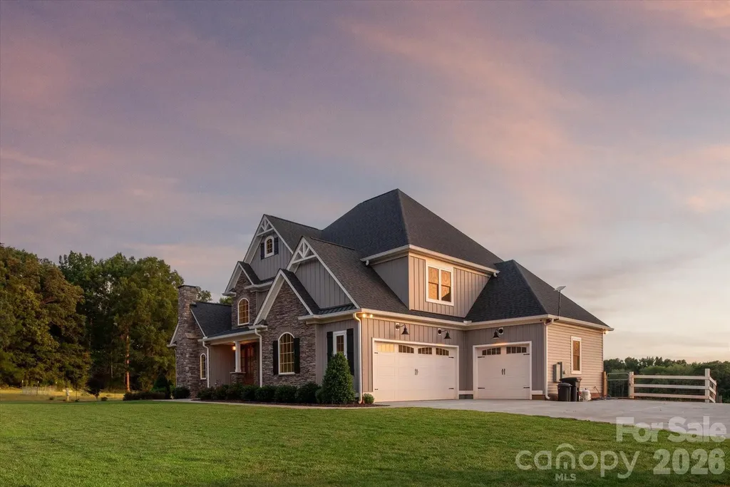 2206 Camden Road Wingate NC 28174